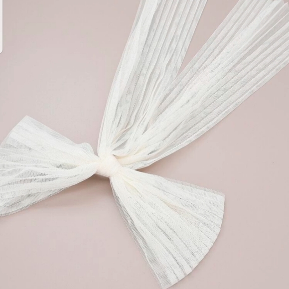 Large Floppy Hair Bow Clip - Picture 2 of 5